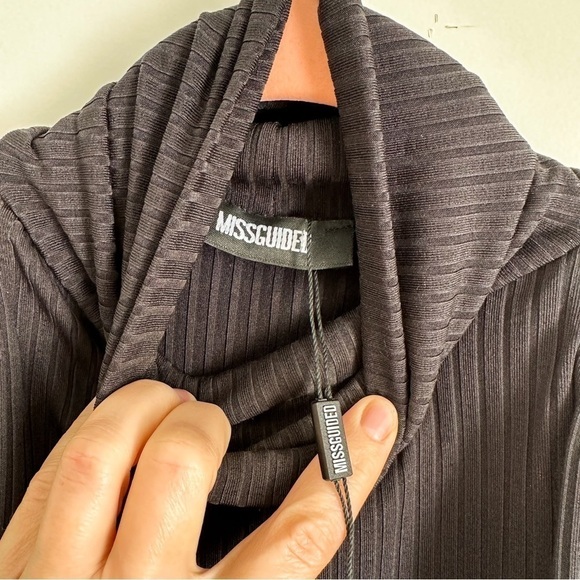 NWOT Missguided Black Ribbed Mock neck Sleeveless Bodysuit sz 8 / 10 - Picture 10 of 11